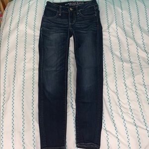 AE Low-Rise Jeggings